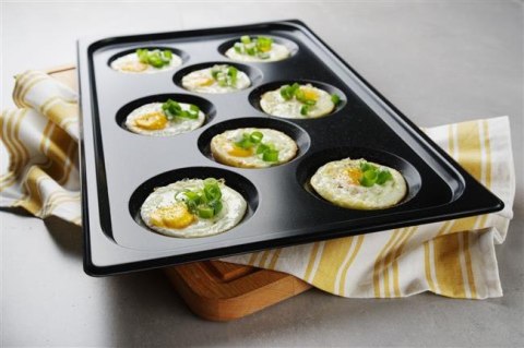 Blacha do jajek sadzonych z powłoką nieprzywierającą CONVECTOMAT EGGPLATE HENDI GN 1/1 czarny 530x325x(H)26mm Wariant podst