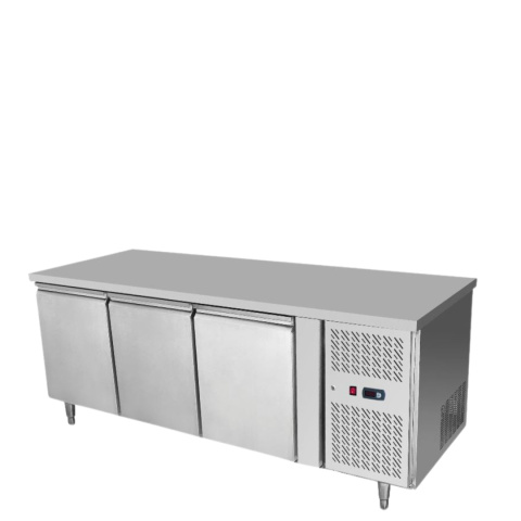 Stół Chłodniczy 3-drzwiowy z Rantem 1795x600x850mm EPF3431R