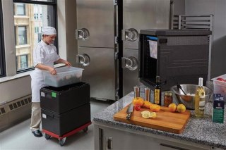 Wózek Camdolly Do Pojemników Termoizolacyjnych Cam Gobox GN 1/1 Cambro