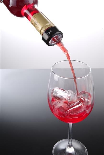 Dozownik do butelek z kulką BarUp 0,02 l 2 szt Hendi 599013