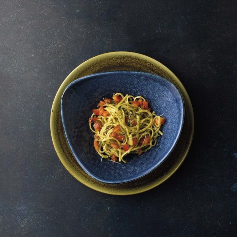 Miska coupe Stonecast Plume Ultramarine 248 mm Churchill