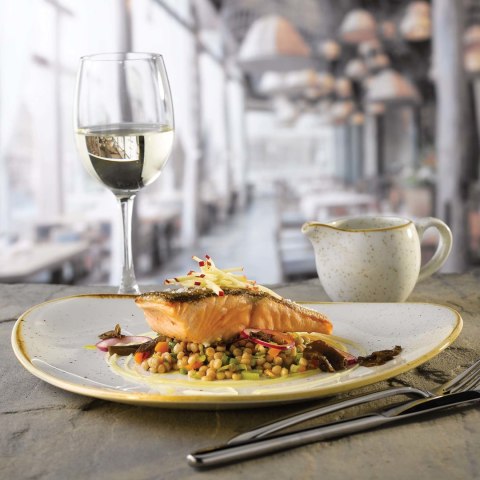 Talerz trójkątny Stonecast Barley White 229 mm Churchill