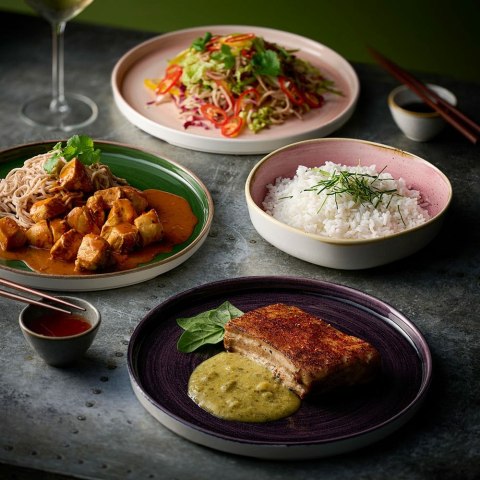 Talerz z wysokim rantem Petal Pink, 260mm Churchill