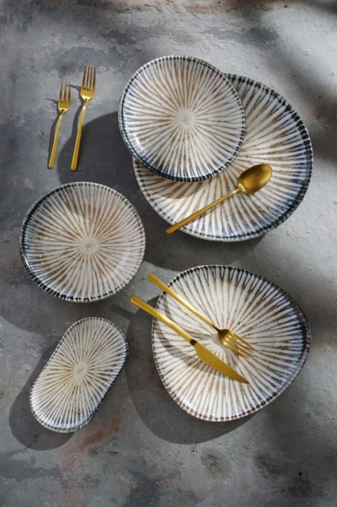 Talerz trójkątny Ammonite 190 mm Fine Dine