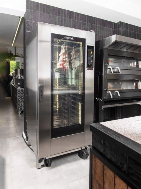 Piec piekarniczo-cukierniczy z wózkiem iBake MAX 16 blach Resto Quality iBake MAX 16E