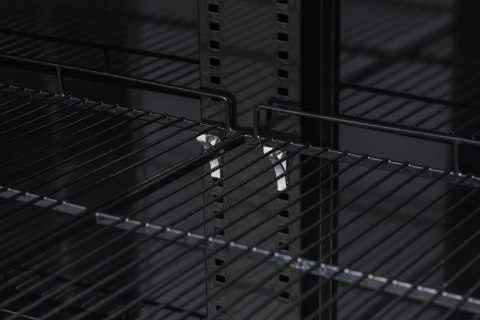 Szafa chłodnicza 3-drzwiowa przeszklona czarna skrzydłowa 1181 l Resto Quality RQ1180-BLACK