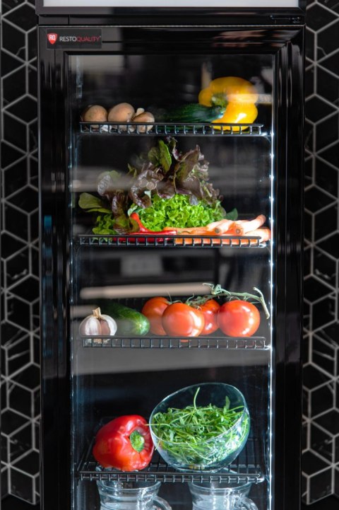 Szafa chłodnicza przeszklona czarna wymiary 390x475 mm Resto Quality RQ216-BLACK