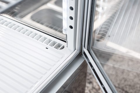 Witryna chłodnicza cukiernicza nablatowa biała 78 l Resto Quality RT82WE