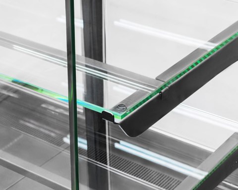 Witryna cukiernicza chłodnicza Breve podświetlany cokół Resto Quality DOLCE VISIONE BREVE 1300 W5