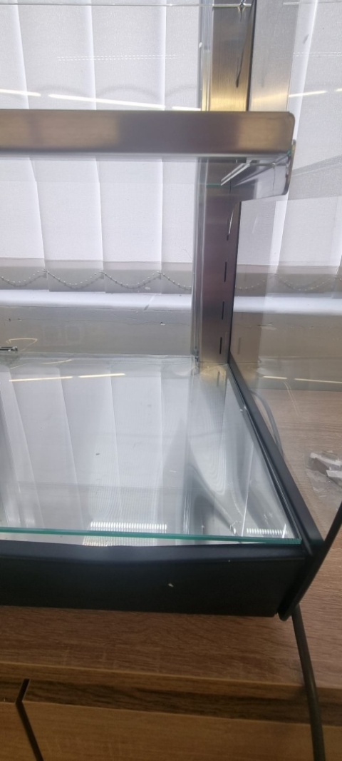 out Witryna na drożdżówki neutralna 75 l z oświetleniem LED Hendi 233092