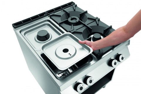 Kuchnia 4-Palnikowa Gazowa 1x3,5 + 1x5 + 2x8 kW Piekarnik Gaz 2/1 Gn Bartscher