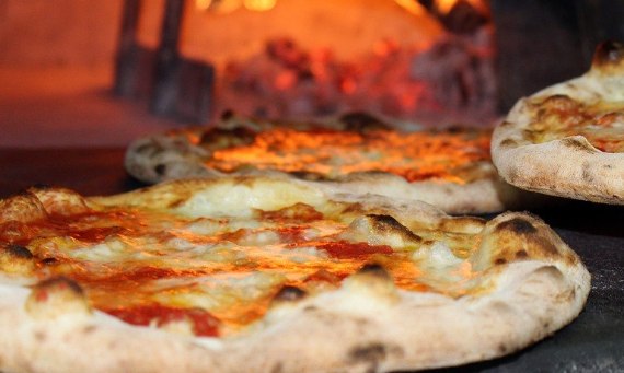 Jak wybrać piec do pizzy dla małej pizzerii – 6 porad