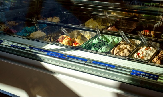 Do czego wykorzystuje się nadstawki chłodnicze w gastronomii?