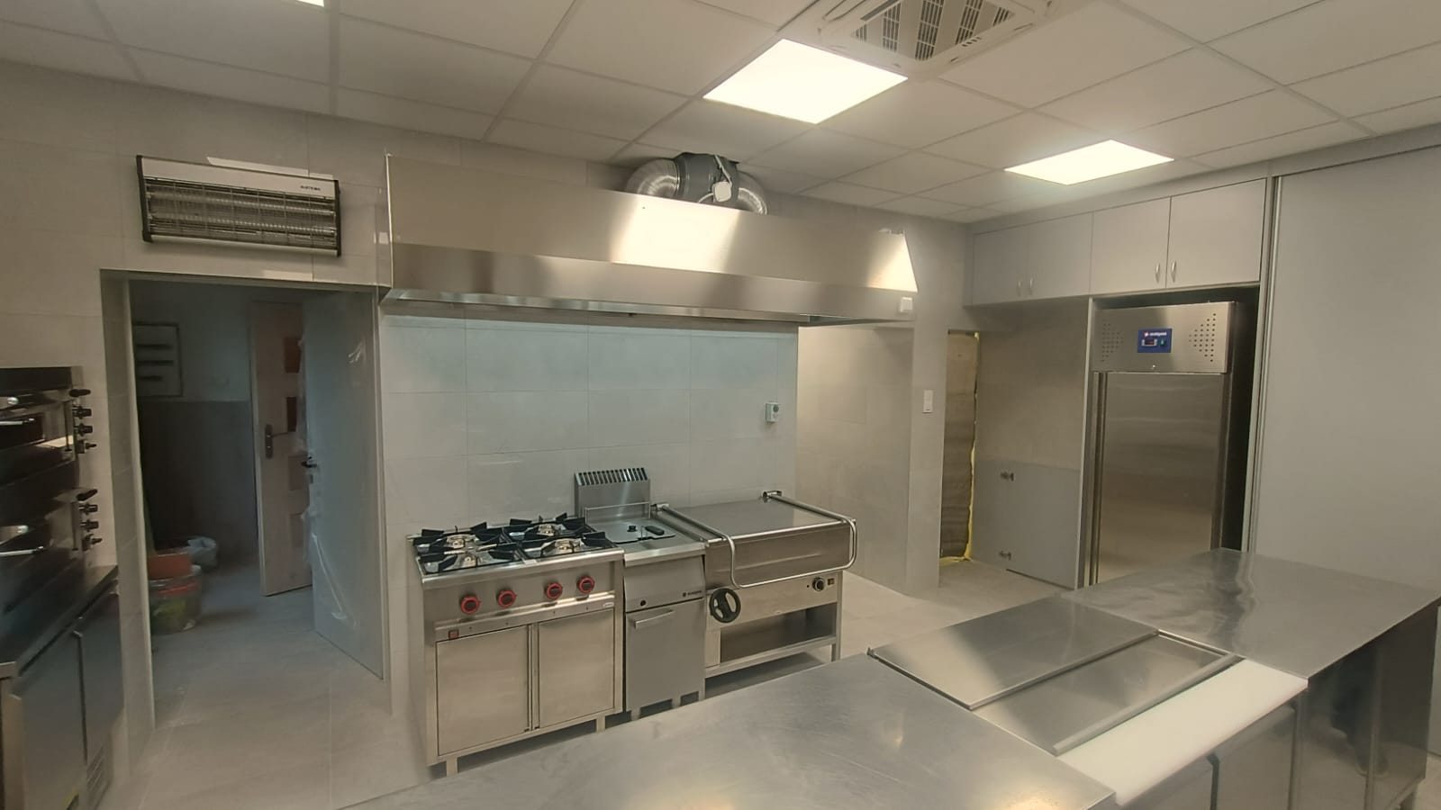 Montaż zaplecza kuchennego